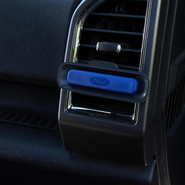 Plasticolor Ford Logo Rectangular Vent Clip Solid Gel Air Freshener, Cedar Wood