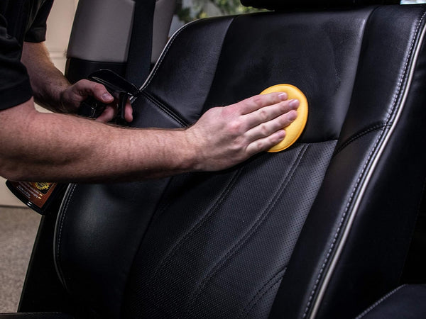 Meguiar's Gold Class Leather Conditioner – Premium Spray Protects & Nourishes Car Seats, Prevents Cracking & Fading