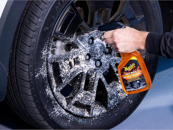 Meguiar's Hot Rims Black Wheel Cleaner, Deep Foaming Gel for Matte, Gloss & Chrome Wheels, 24 oz