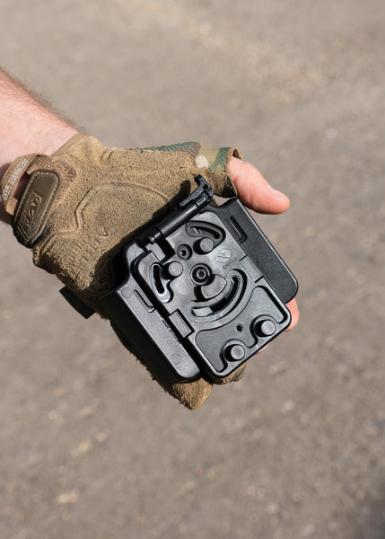 Orpaz OMS Holster Insert and Low-Ride Receiver Kit, Fits on Orpaz Holsters and Magazine Pouches, Black