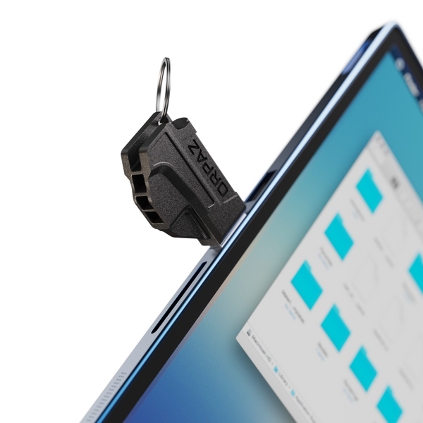 Orpaz Classic Holster 8GB USB 2.0 Flash Drive Keychain