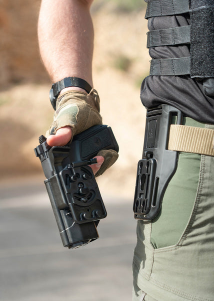 Orpaz OMS Holster Insert and Low-Ride Receiver Kit, Fits on Orpaz Holsters and Magazine Pouches, Desert Tan